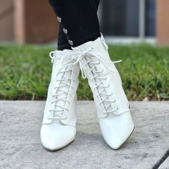 Women's Pointed Toe Chunky High Heel Lace Up Boots White Color - Picture 1 of 6